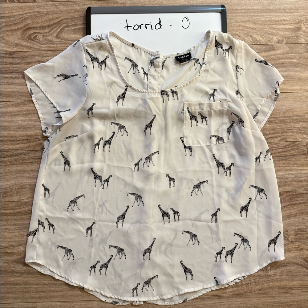 Torrid Ivory Giraffe Print Blouse 0X